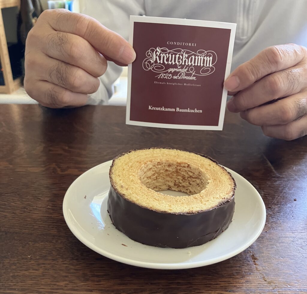 老舗「KREUTZKAMM」のお土産に購入したチョコレートパームクーヘン