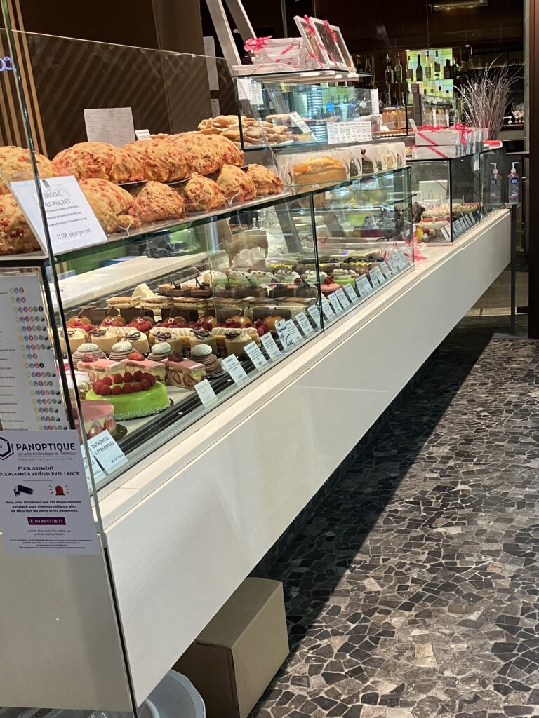 リヨン市場店舗