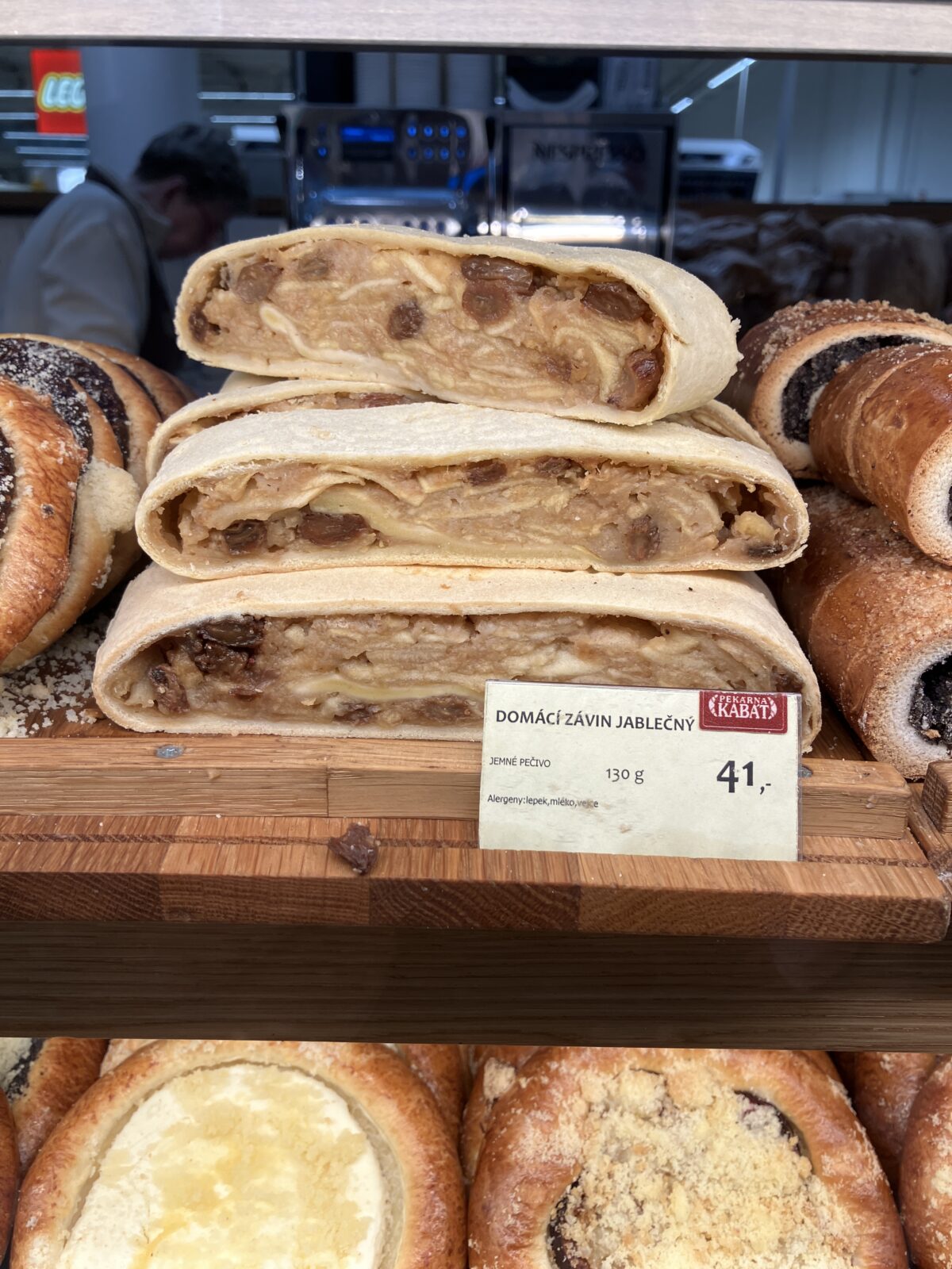 ラハで味わうおすすめスイーツアップルシュトゥルーデル