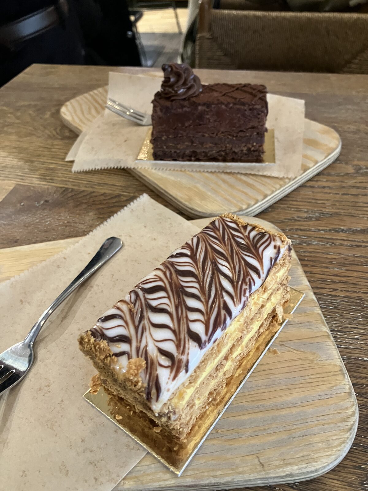 プラハで味わうおすすめカフェNostress Bakery Vězeňskáのケーキ
