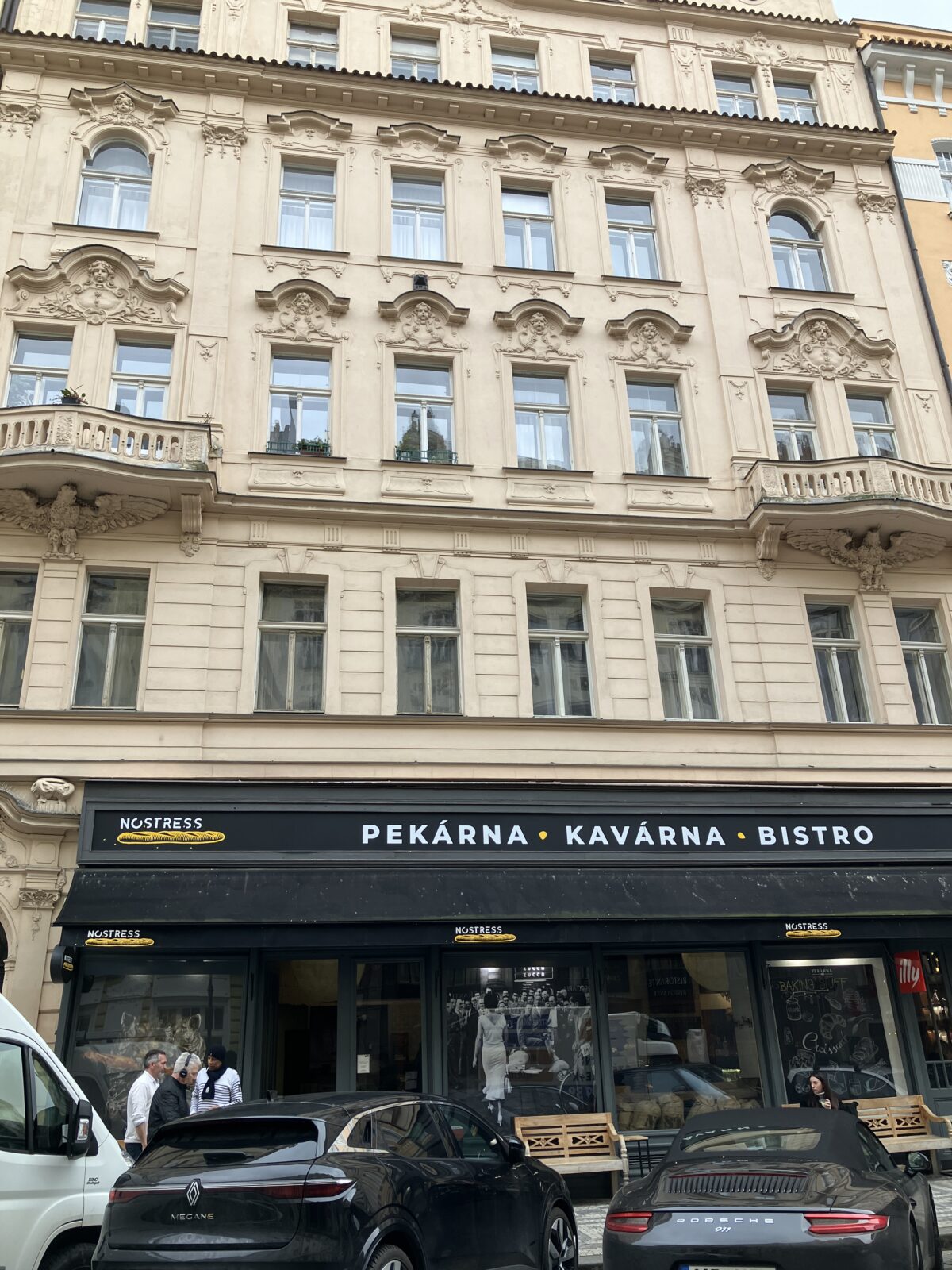 プラハで味わうおすすめカフェNostress Bakery Vězeňská