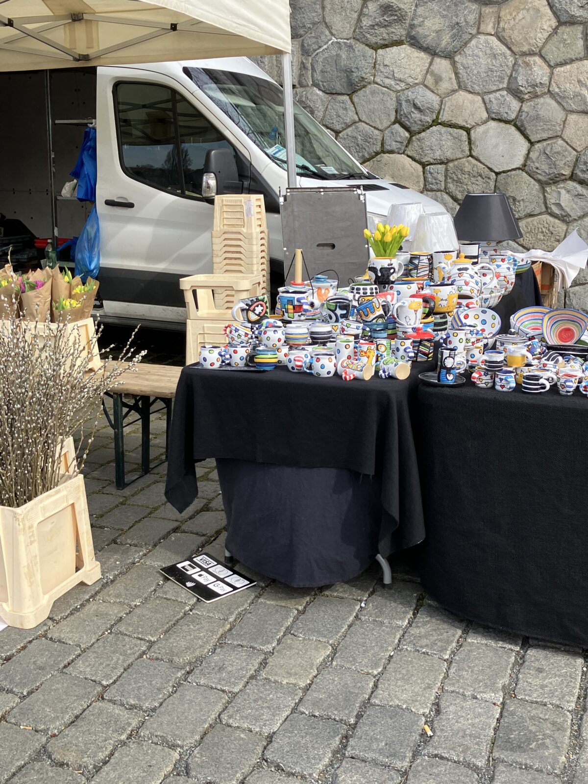 ナープラフカ・ファーマーズマーケットの陶器屋