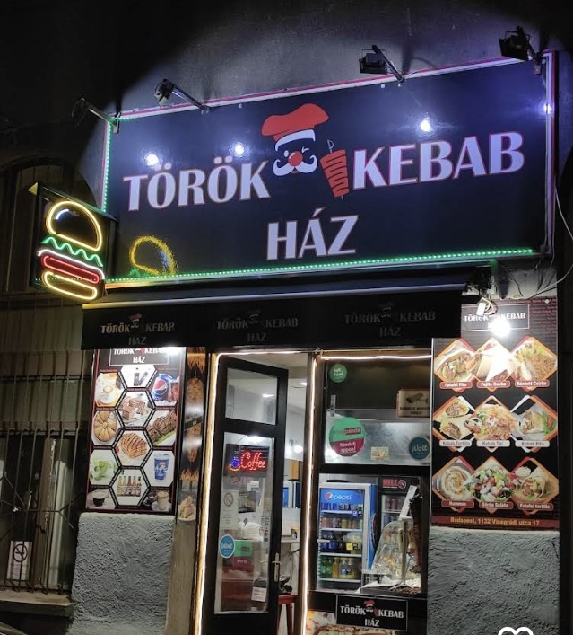 ブダペスト レストラン ÖRÖK® KEBAB HÁZ(ケバブハウス)テイクアウトショップ入口