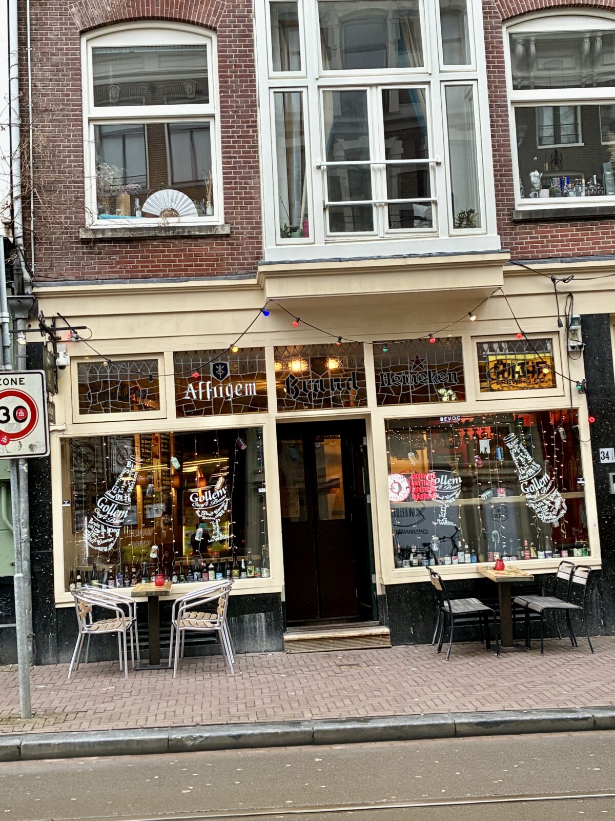 アムステルダム レストラン おすすめCafe Gollem Amstelstraat店舗外観
