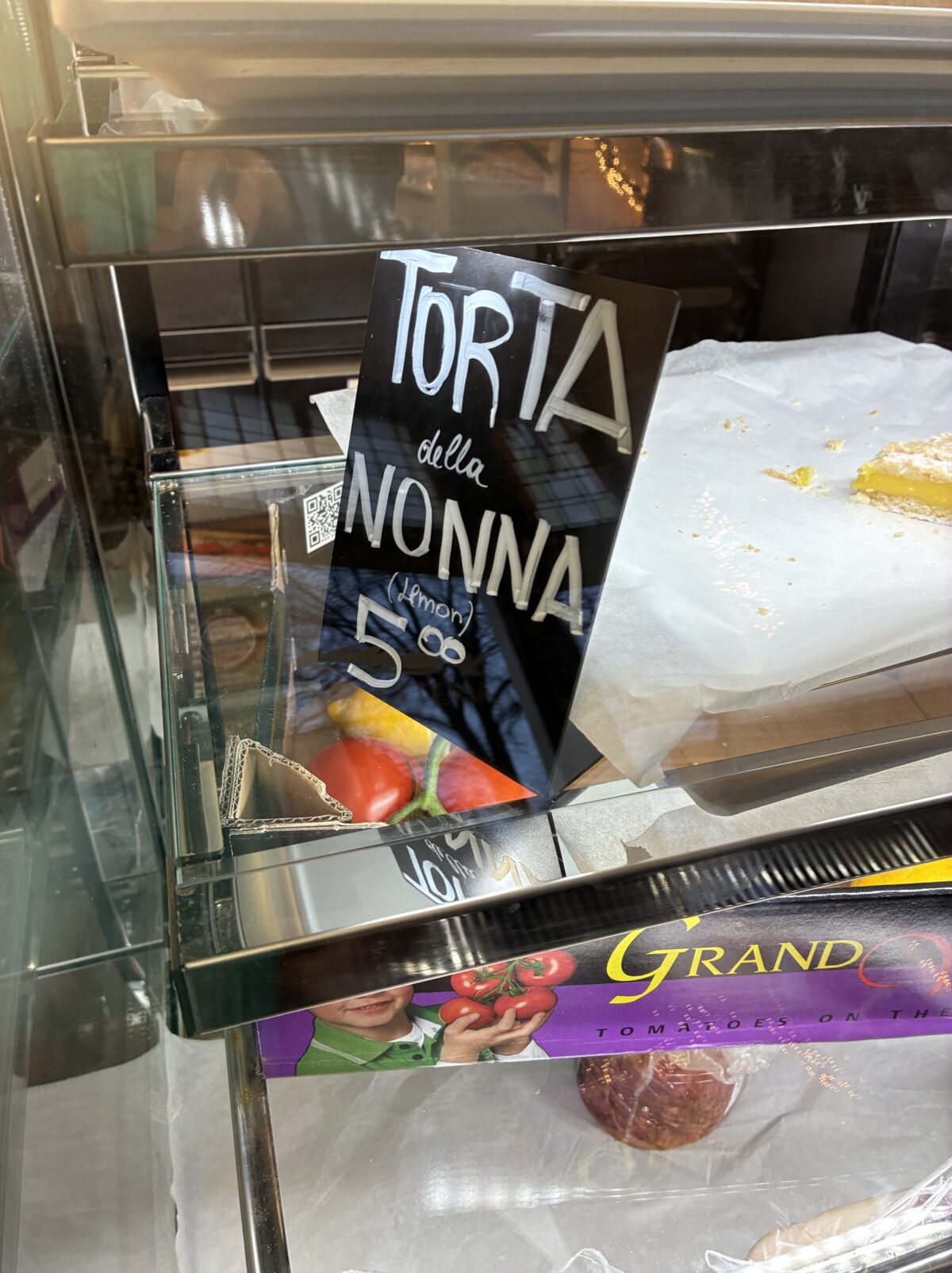アムステルダムテイクアウト La Panetteria購入品 TORTA della NONNA