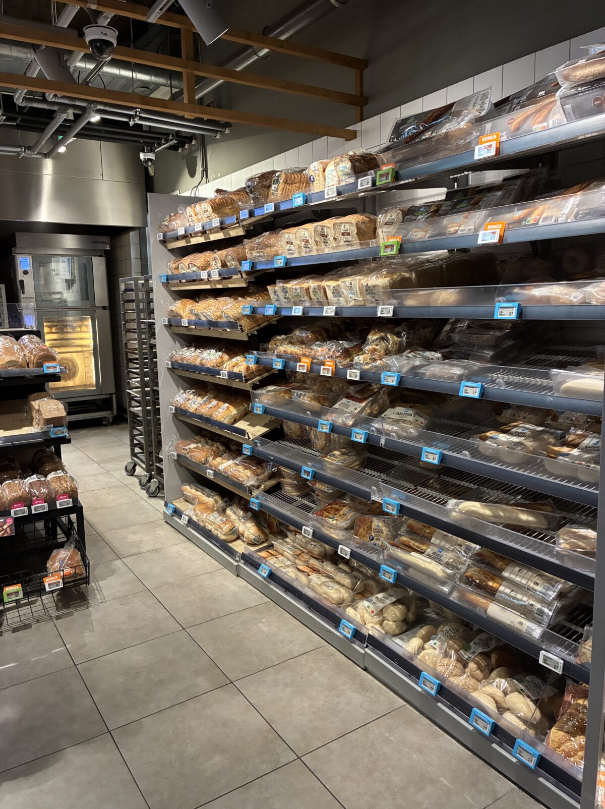 アムステルダムスーパーAlbert Heijn Utrechtsestraat店パン類