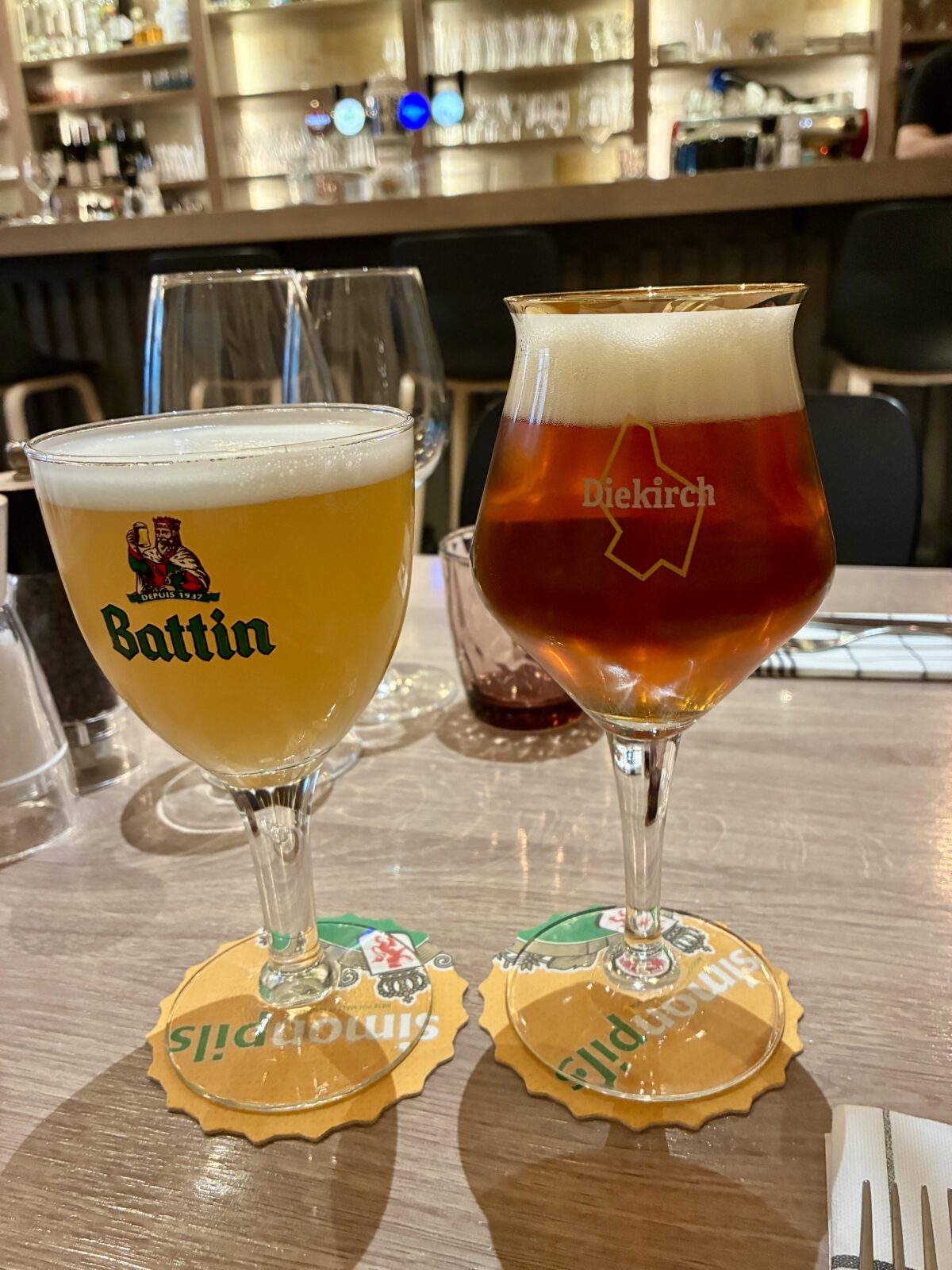 ルクセンブルクレストラン Café-Restaurant Um Dierfgen 注文品
ビール