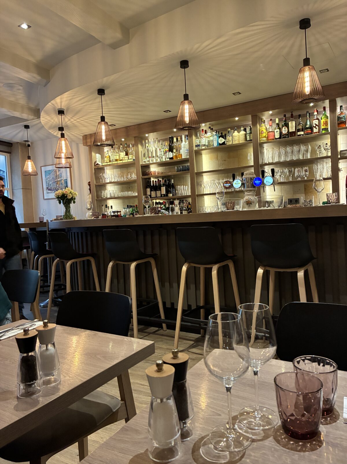 ルクセンブルクレストラン Café-Restaurant Um Dierfgen 店内