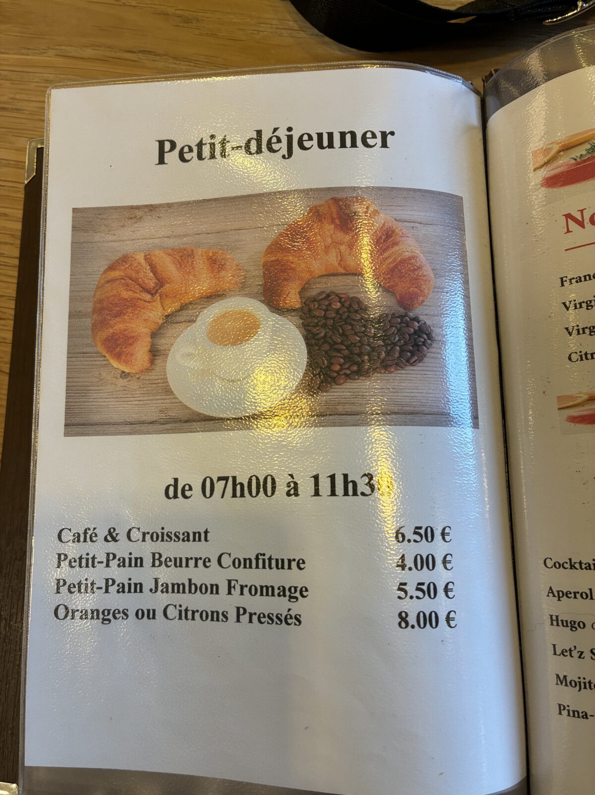 ルクセンブルクカフェFrench Café Hotel モーニングメニュー