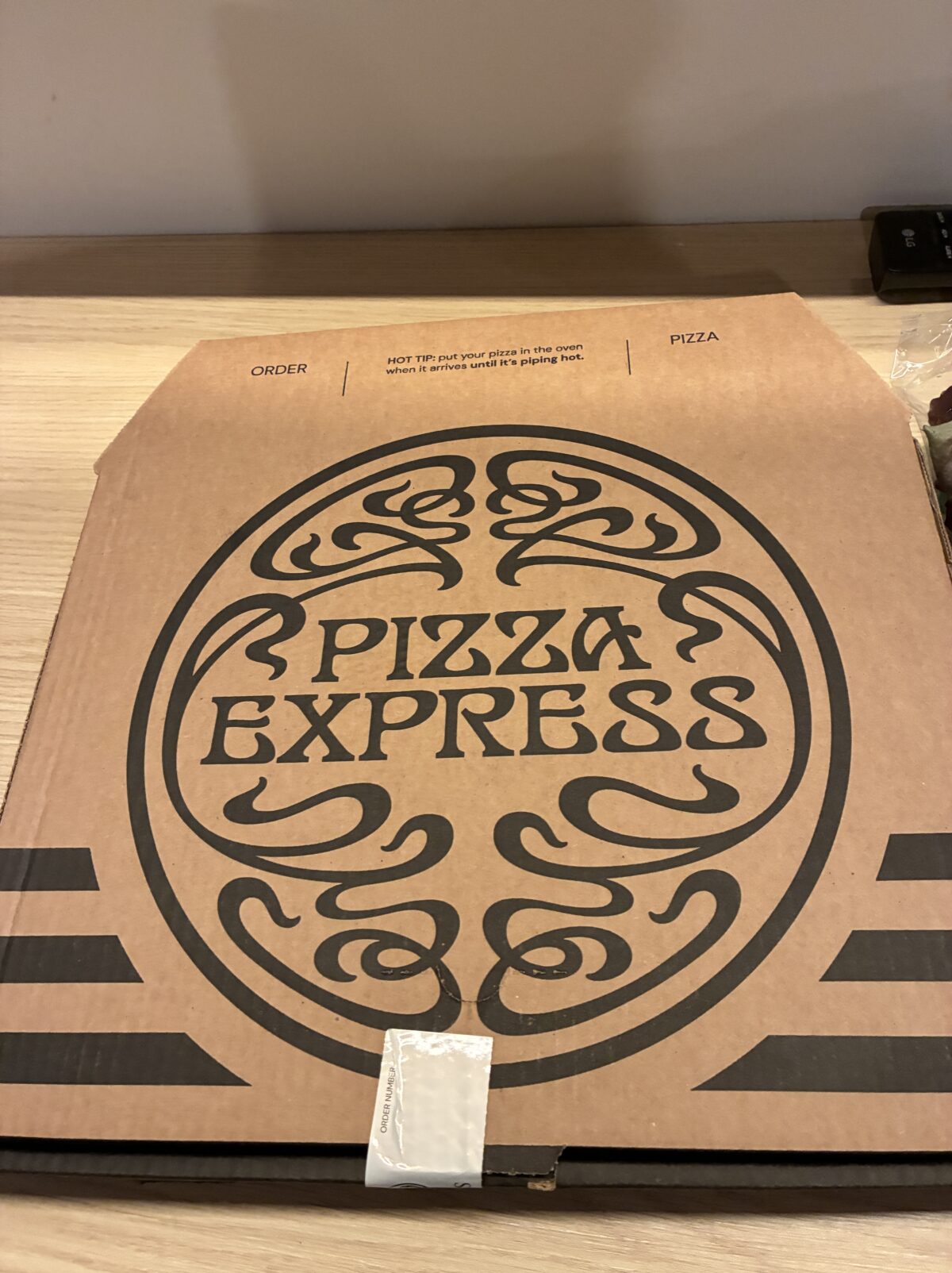 ロンドン テイクアウト PizzaExpress High Holborn店 テイクアウト用の箱