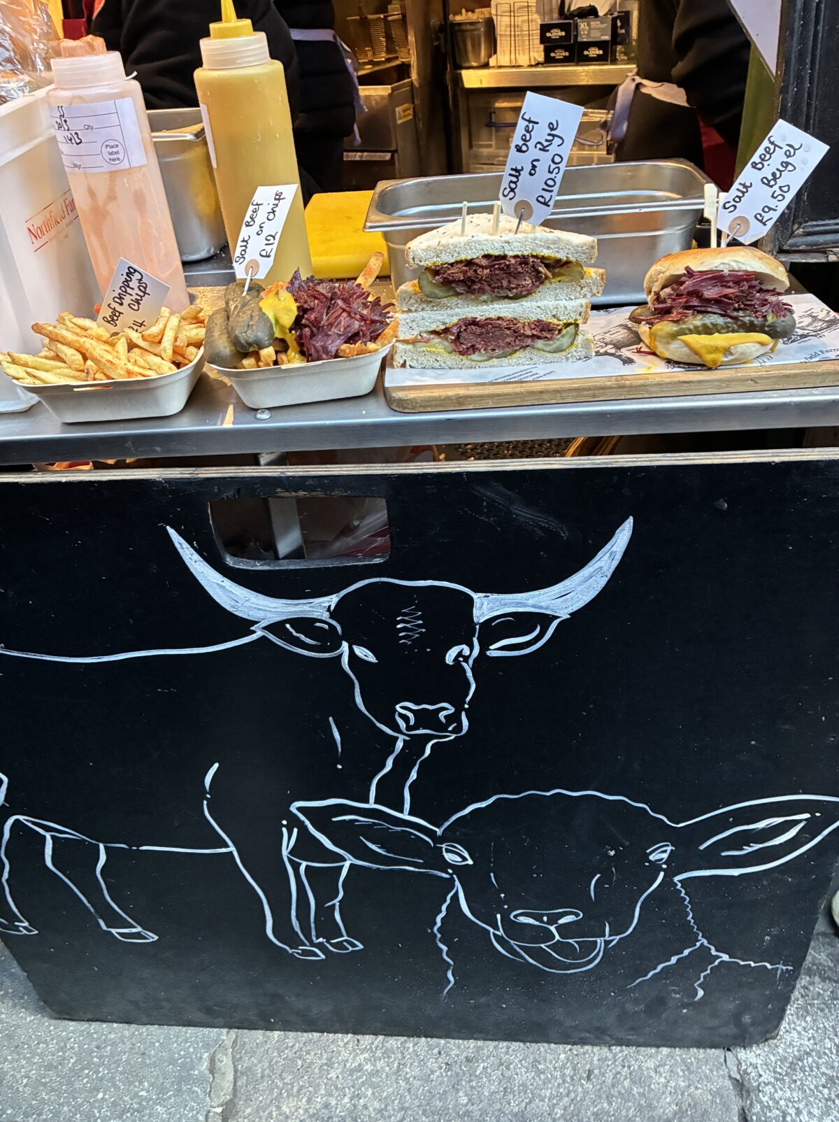 ロンドン 市場 Borough Market
ローストビーフサンドイッチ