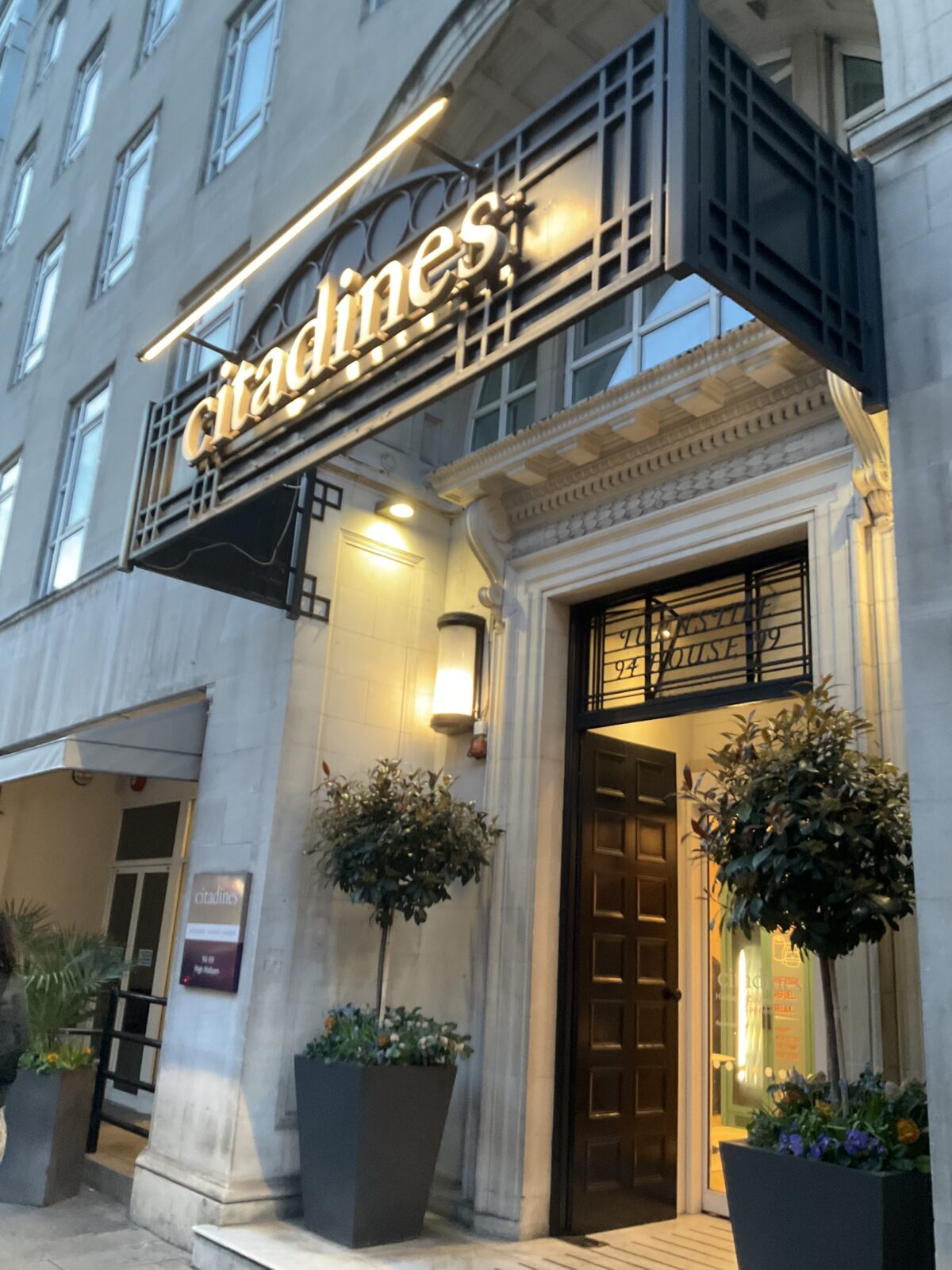 ロンドンホテル