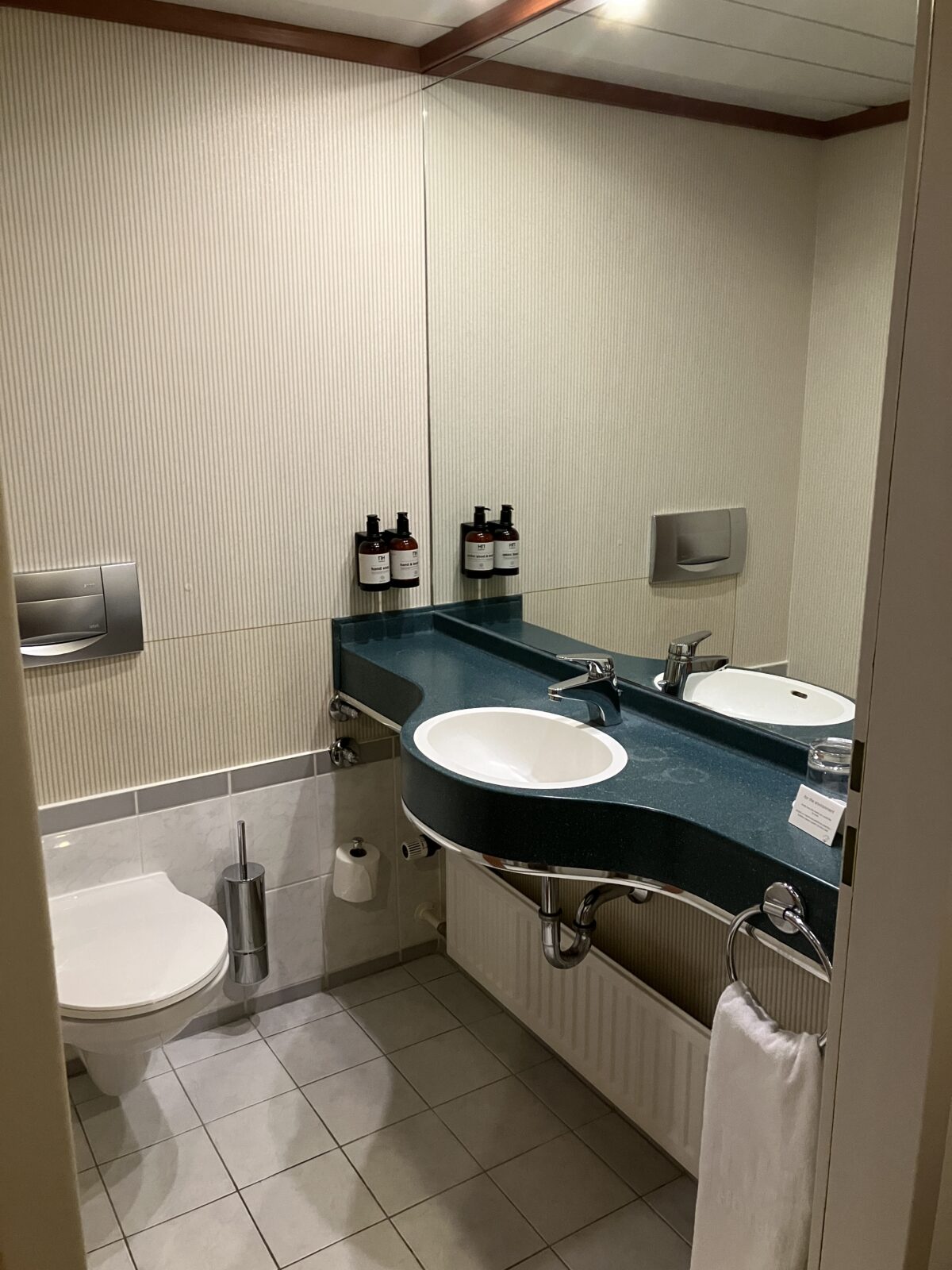 プラハホテル　NH Prague City　1階トイレ