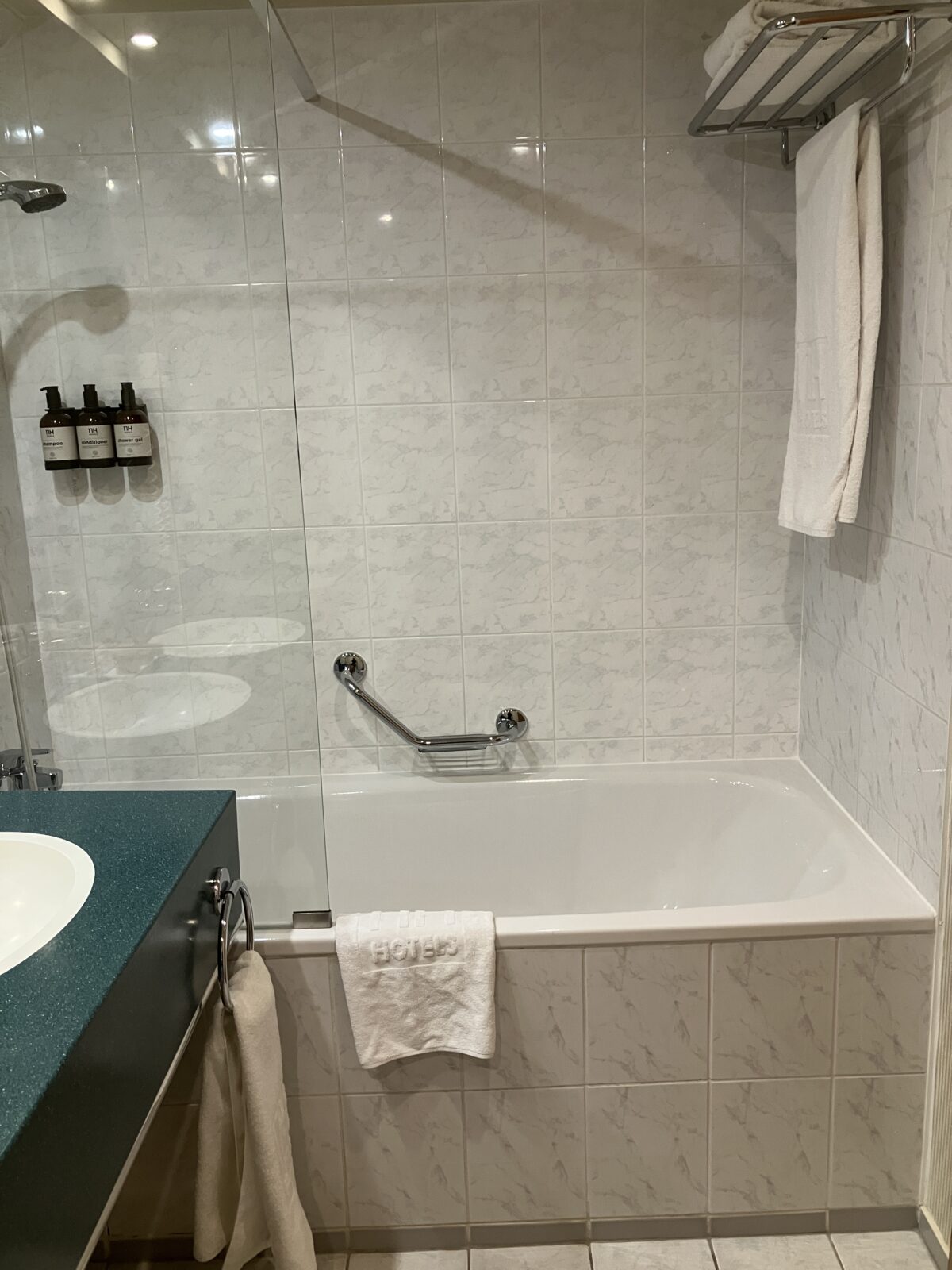 プラハホテル　NH Prague City　2階バスタブ
