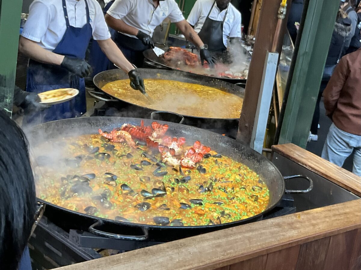 ロンドン 市場 Borough Market
シーフードパエリア屋さん