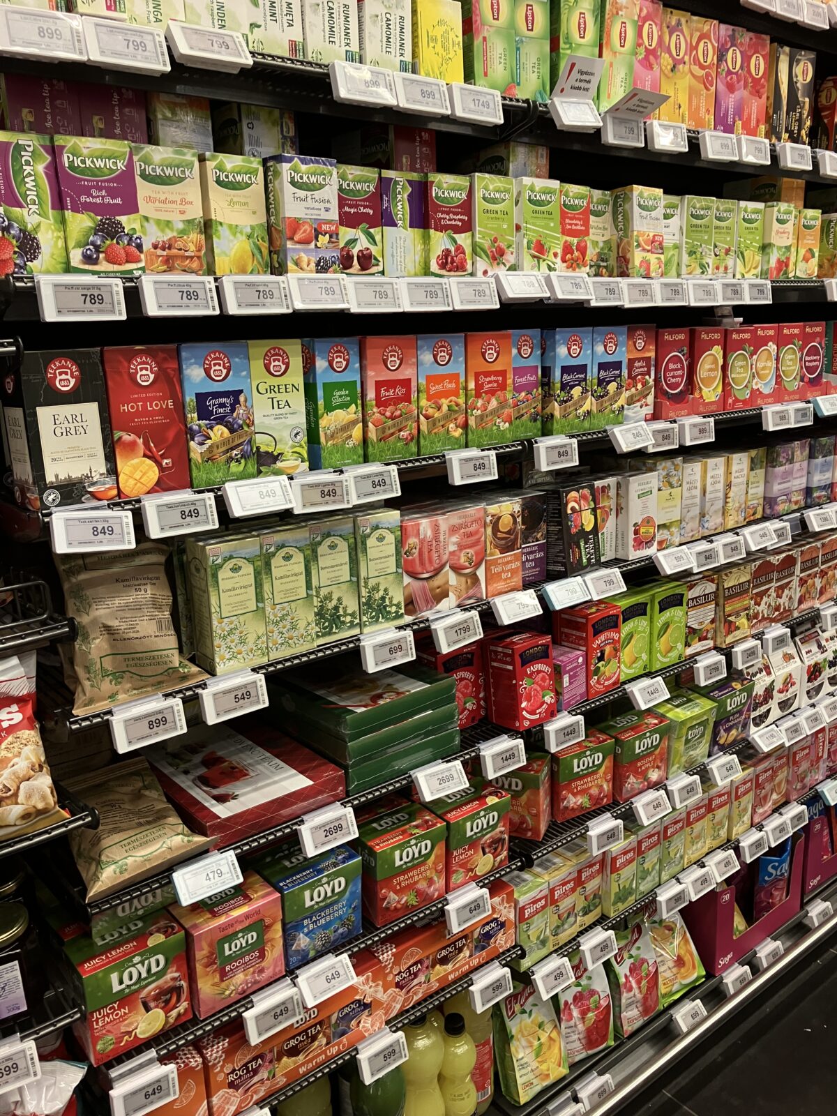 ブタペスト スーパー 食品