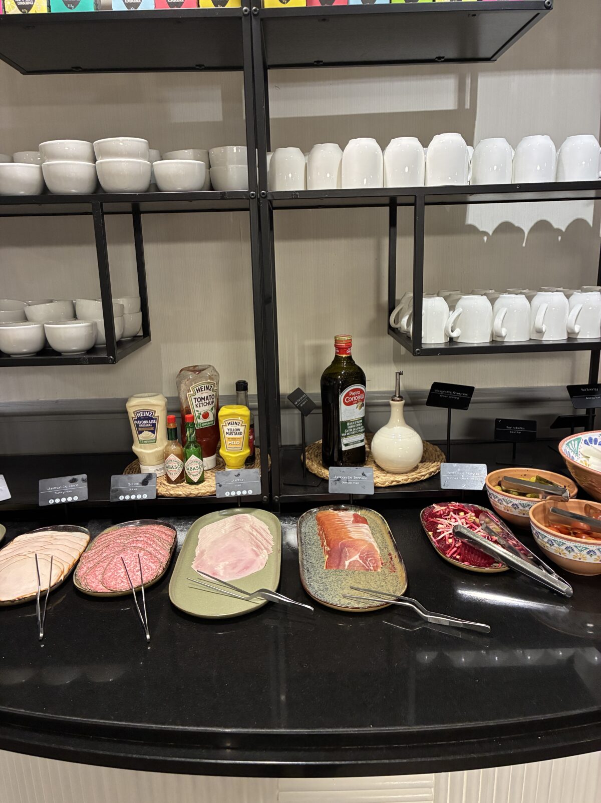 ブリュッセルホテル朝食ハム類
