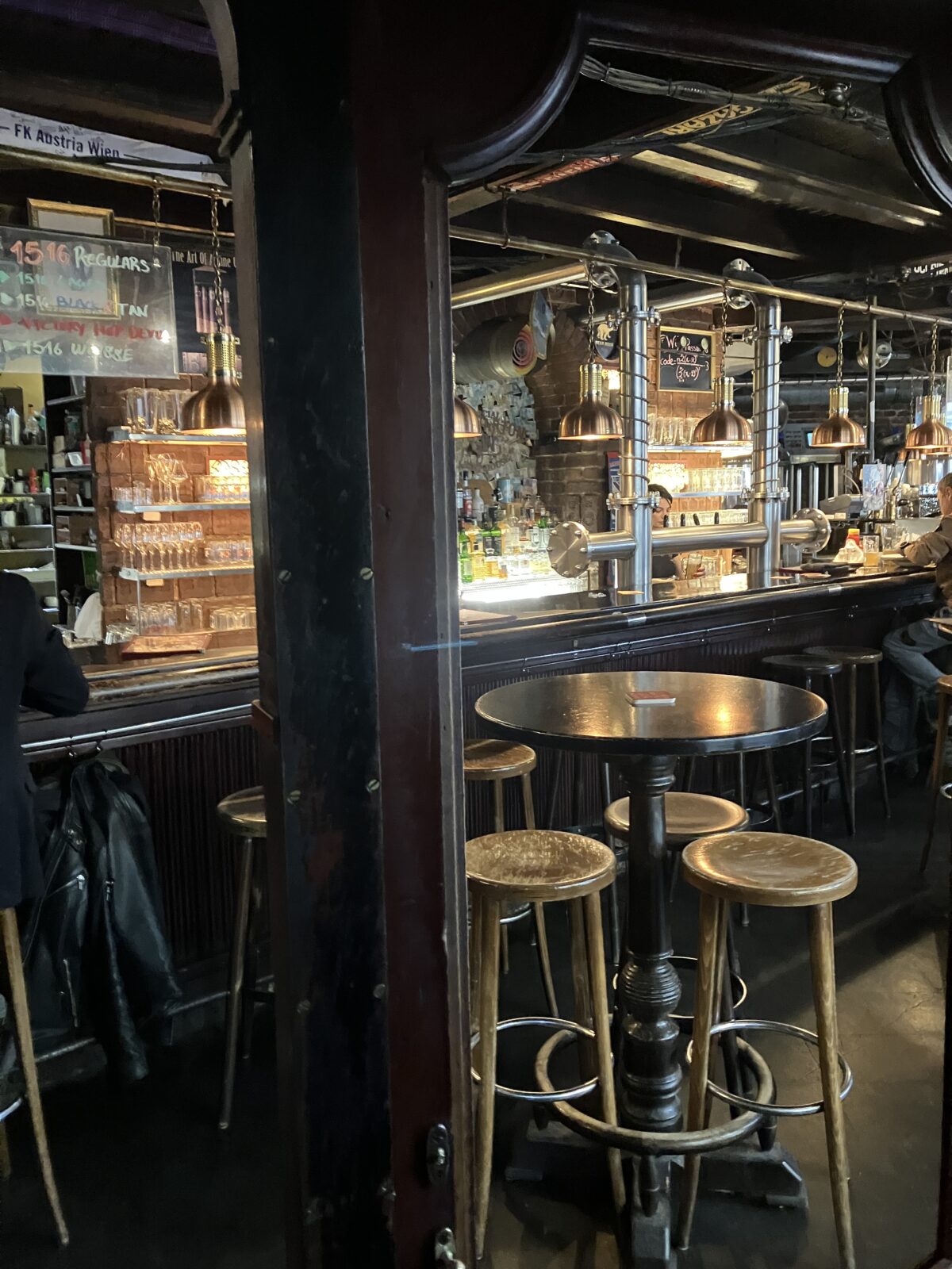 ウィーンレストラン「1516 Brewing Company」