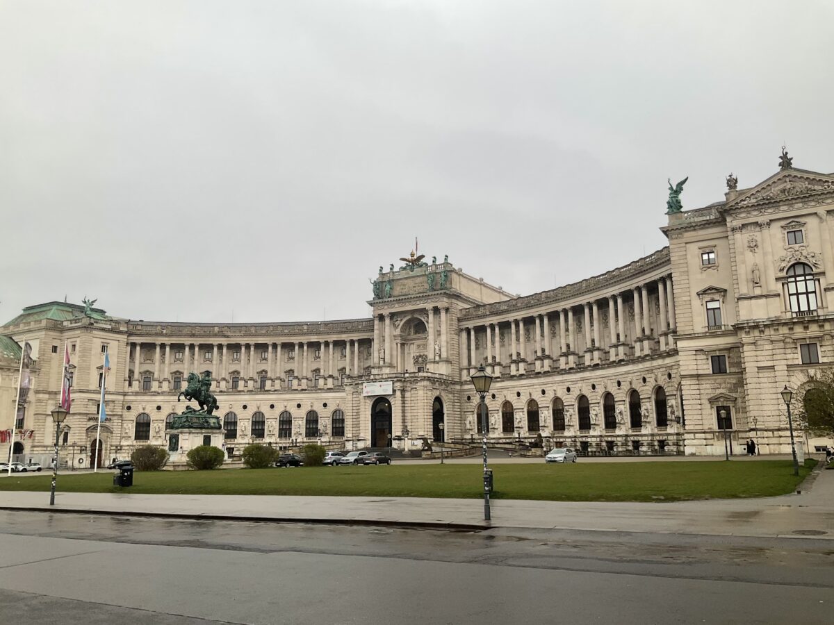 ウィーン観光・ホーフブルク宮殿