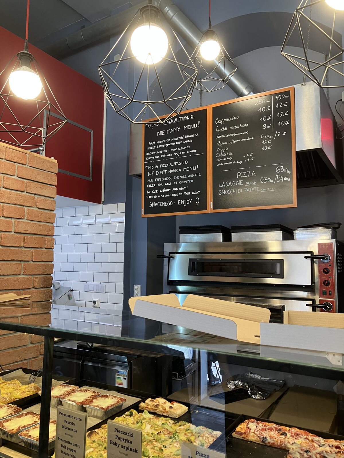 クラクフおすすめレストランCorneu Pizzaのテイクアウト