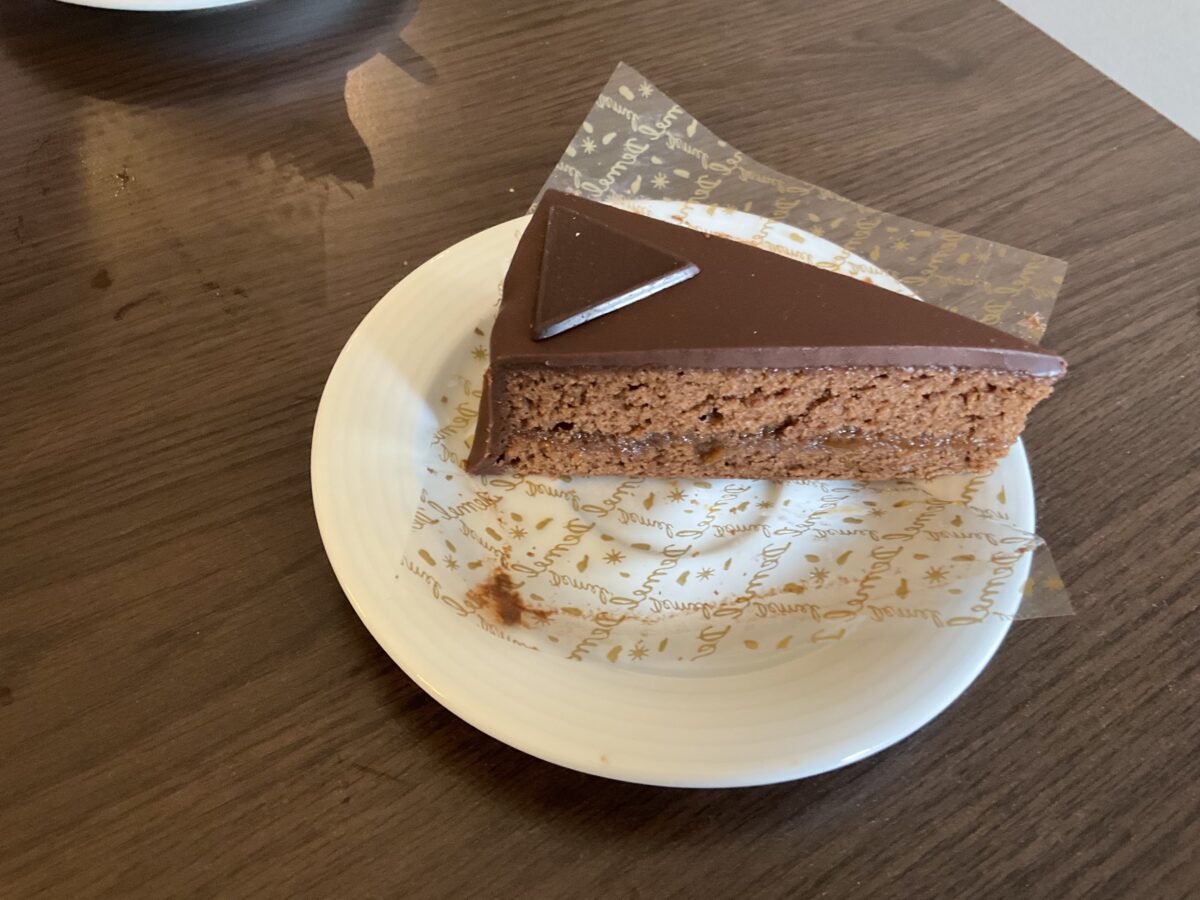 ウィーンの人気カフェ「DEMEL」