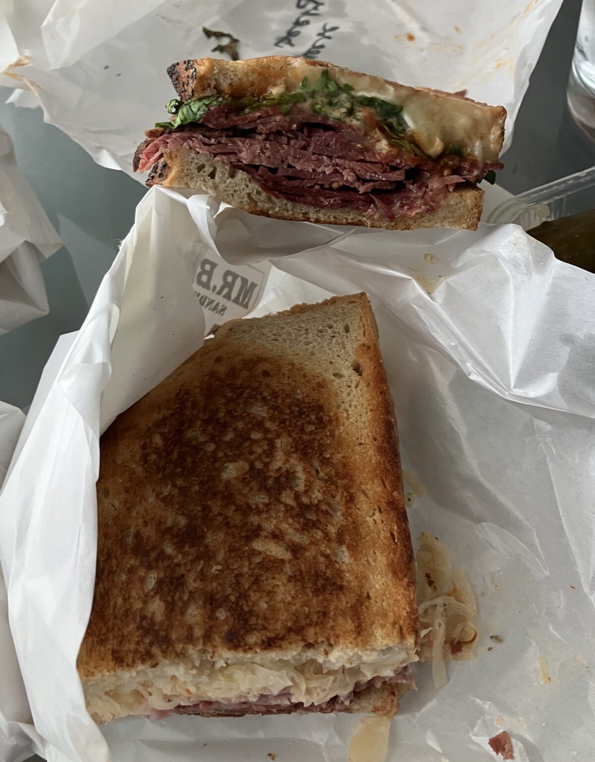 Mr.Broda Sandwich Barのボリュームサンドイッチ