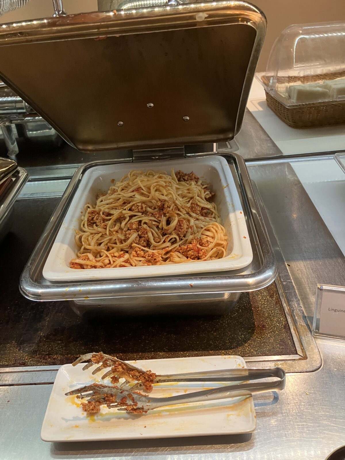 シンガポール・T1 Marhabaラウンジ　食事